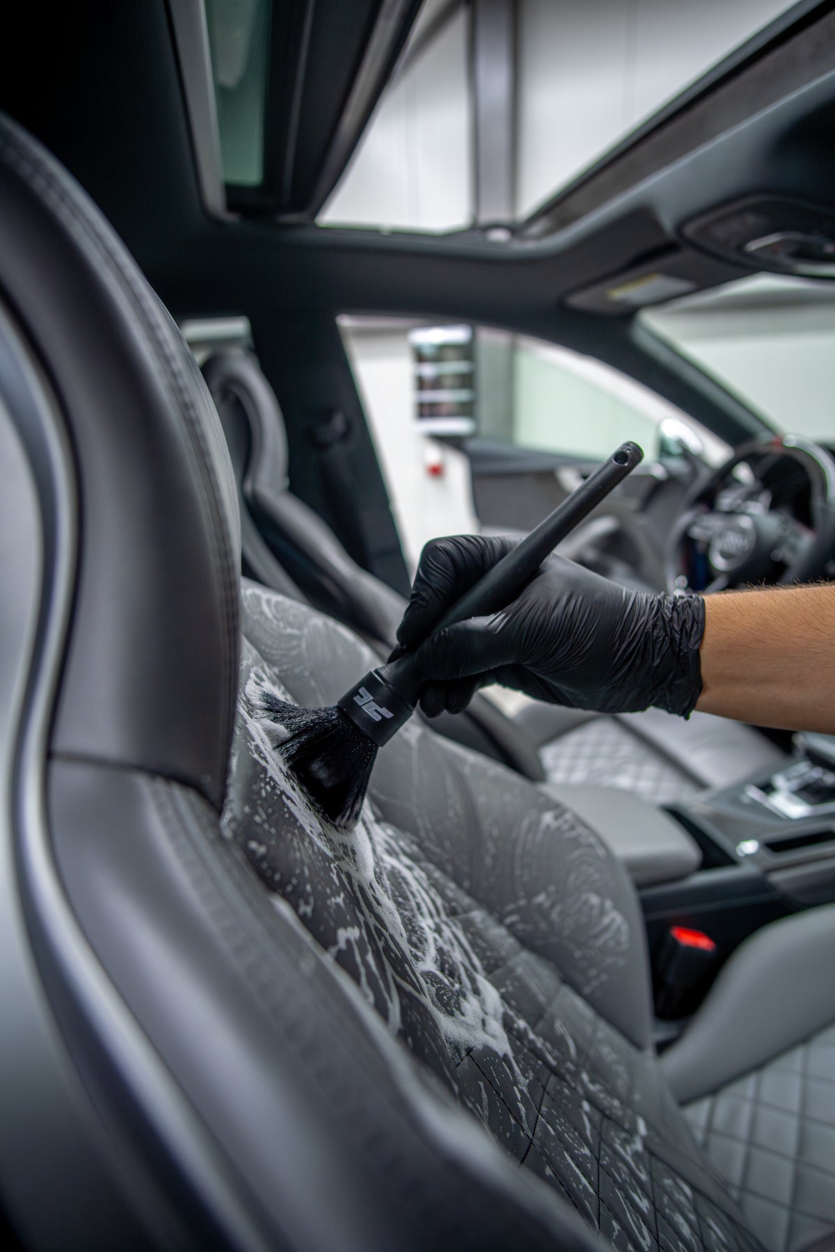 PENSULǍ DETAILING ULTRA-MOALE